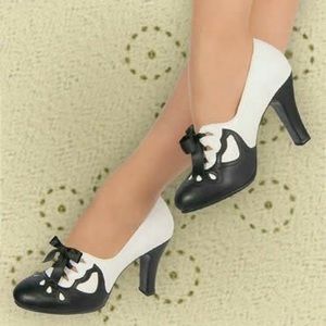 Meet your Posher, Queen